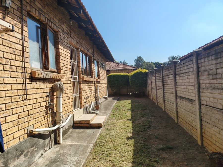3 Bedroom Property for Sale in Waterval East North West